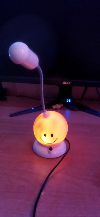 Вентилятор юсб и от батареек.