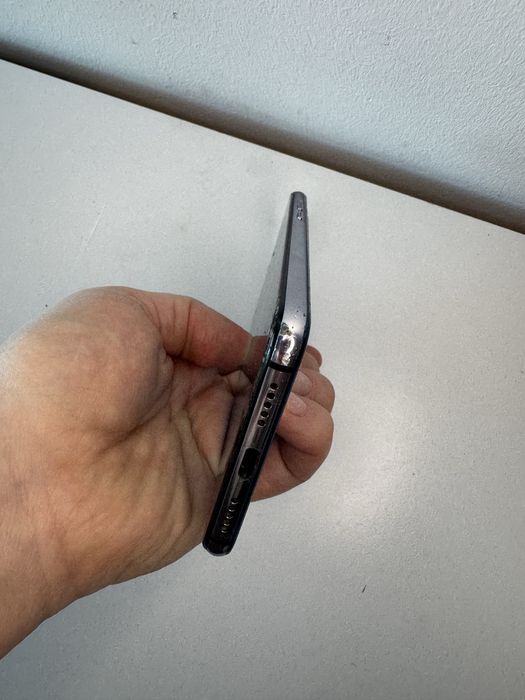 Huawei P20 — живой, но життя його трохи побило