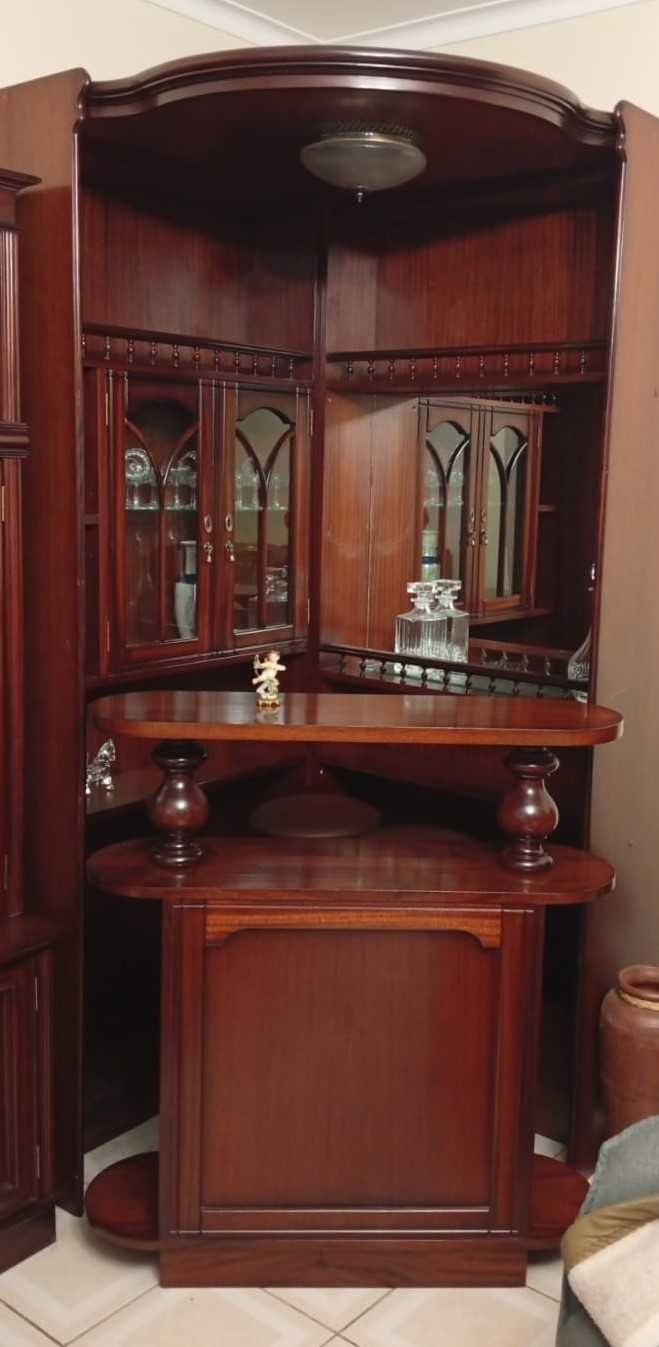 Móvel Bar de Canto com balcão