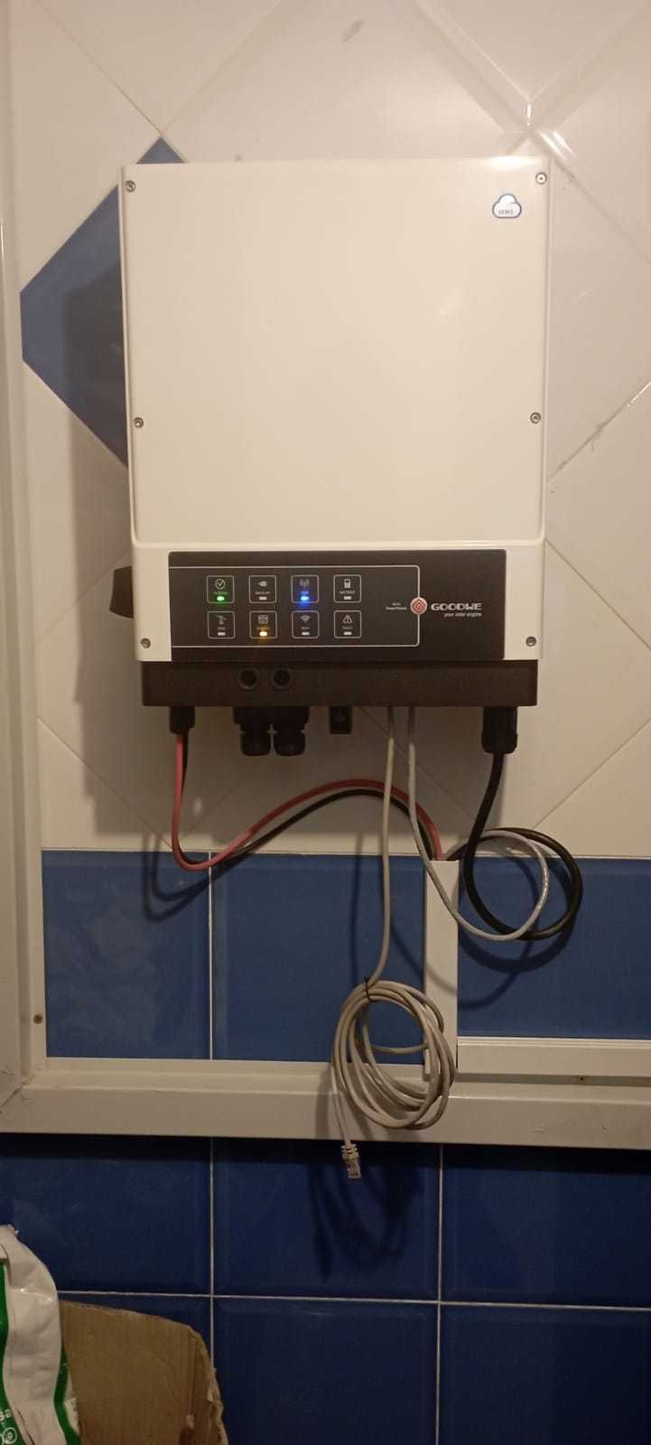 Conjunto solar Bateria Pylontech 4.8 Khw + Inversor GoodWe GW
