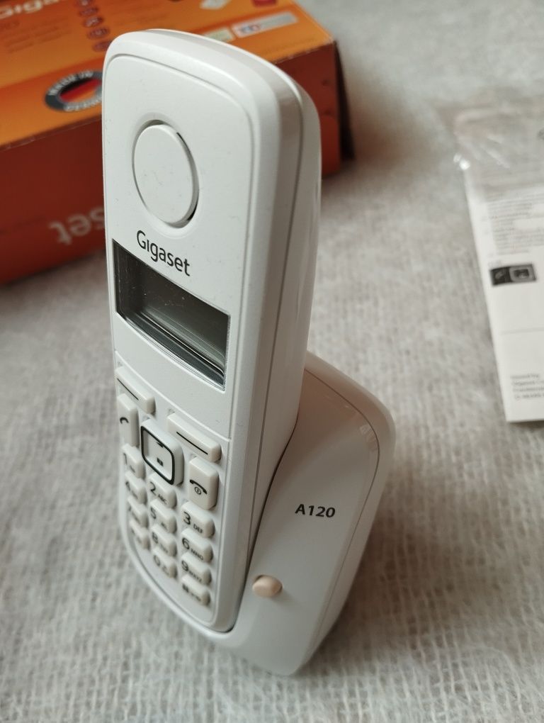 Telefon stacjonarny bezprzewodowy Gigaset A120, made in Germanu, biały