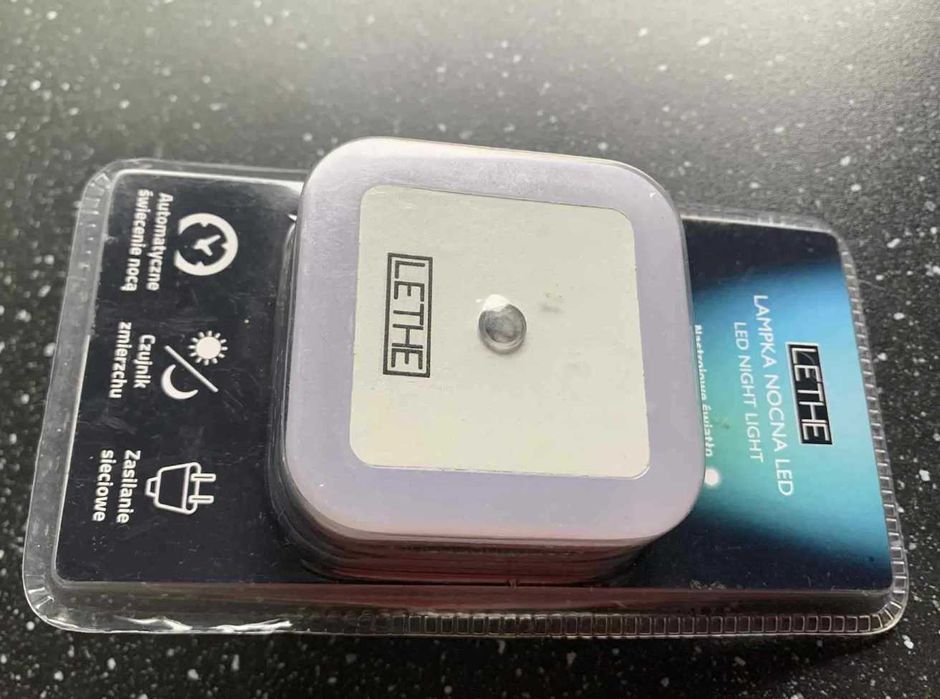 Lampka Led do gniazdka