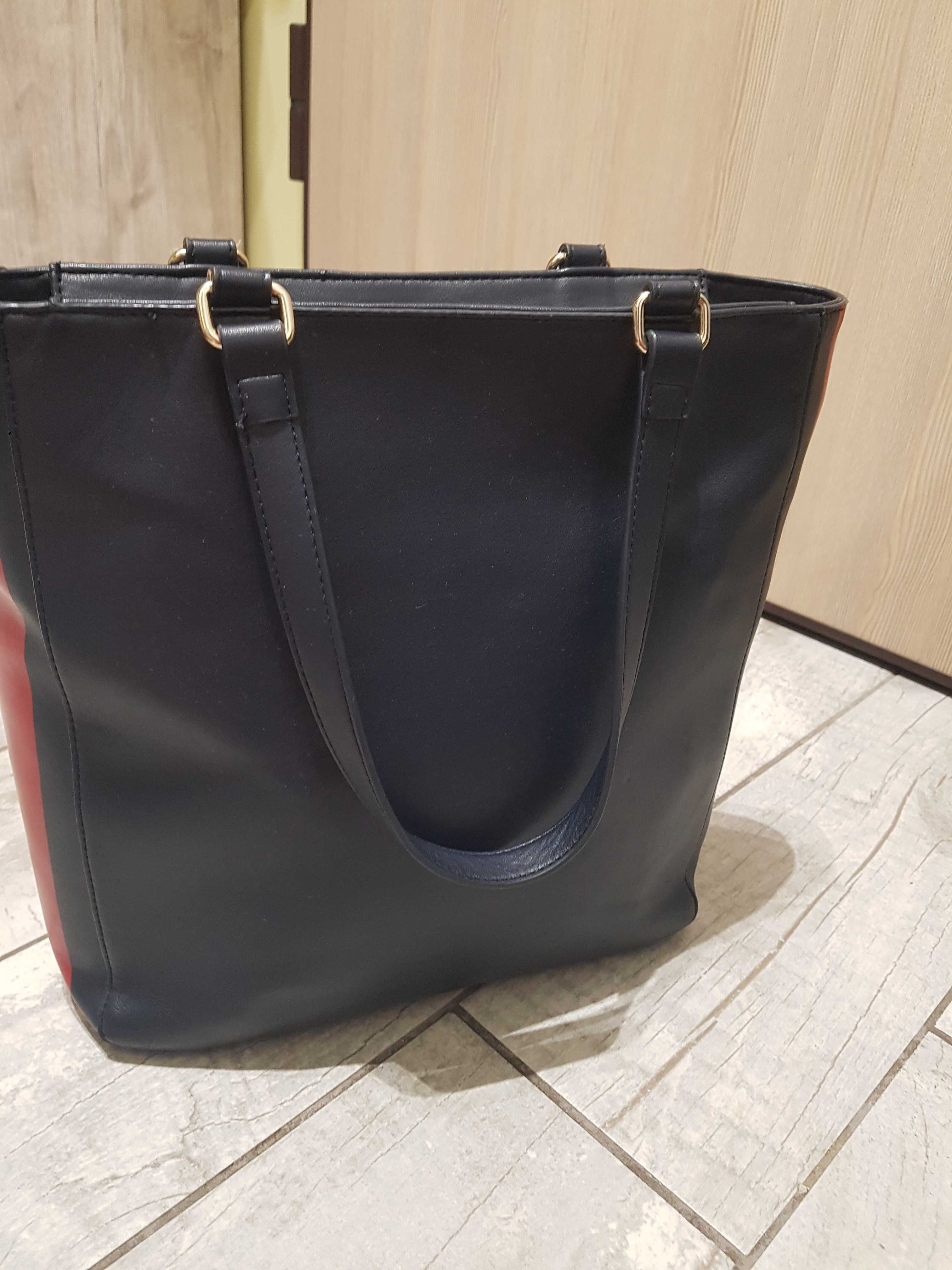 Torebka damska firmy Tommy Hilfiger