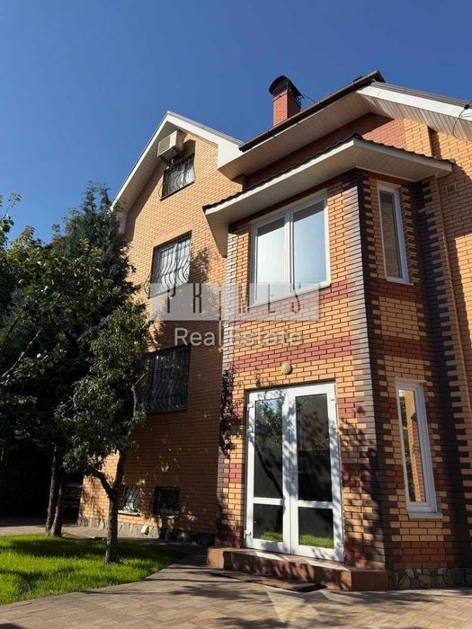 Продаж будинку, КМ Чорнобилець на березі Дніпра, бомбосховище, Оболонь