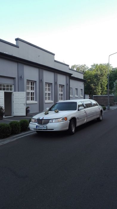 Wynajem limuzyny, Auto do ślubu, samochody weselne,