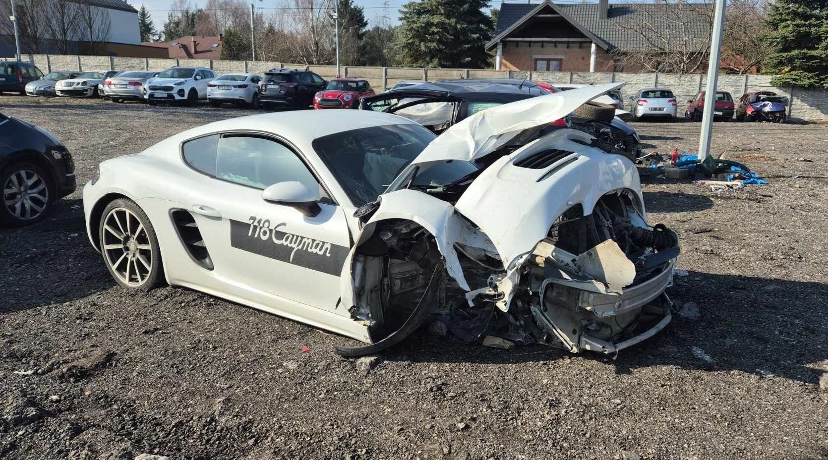 Porsche Cayman 718 - 2016r