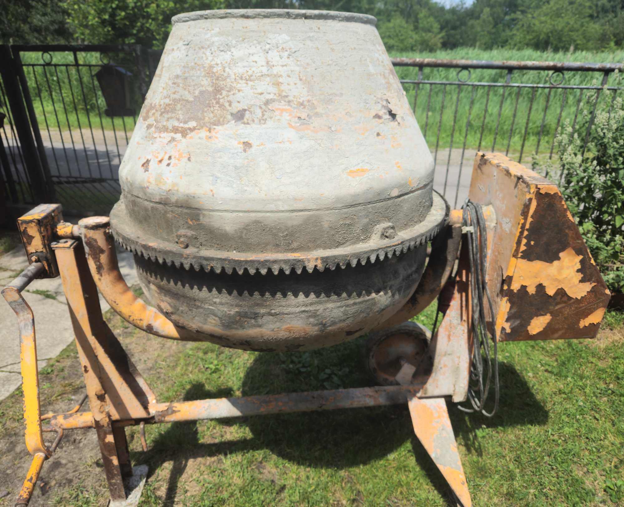 Betoniarka Belle H729 150l, 1,1kW 380V