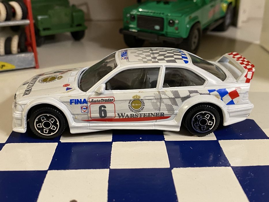 BMW M3 DTM Burago escala 1:43
