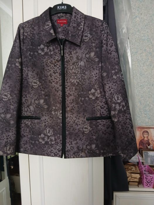 Жакет на змейке на 52- 54