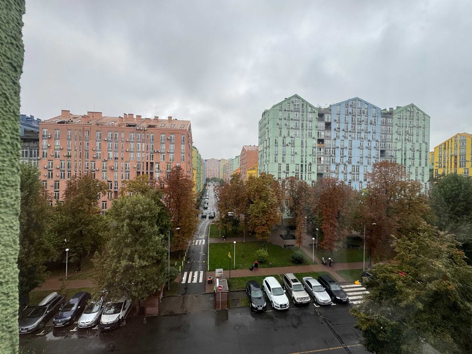 Продаж 1 кімнатної  кварт Комфорт Таун, Регенераторна,4 корп 1 Дарниця