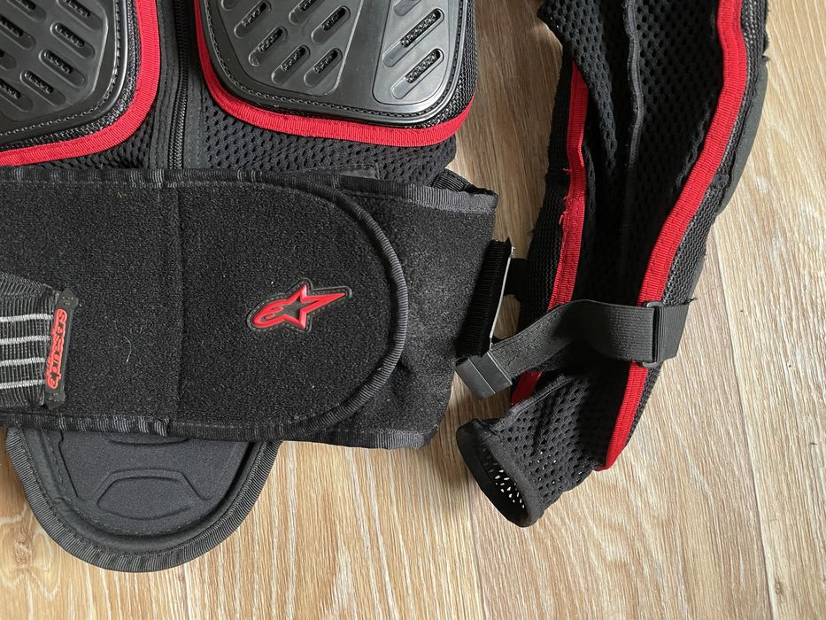 Alpinestars Bionic V2. Топова моточерепаха в стані нової! S-М р