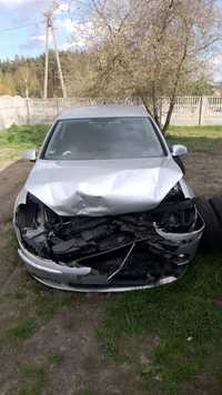 Volkswagen Golf V - uszkodzony