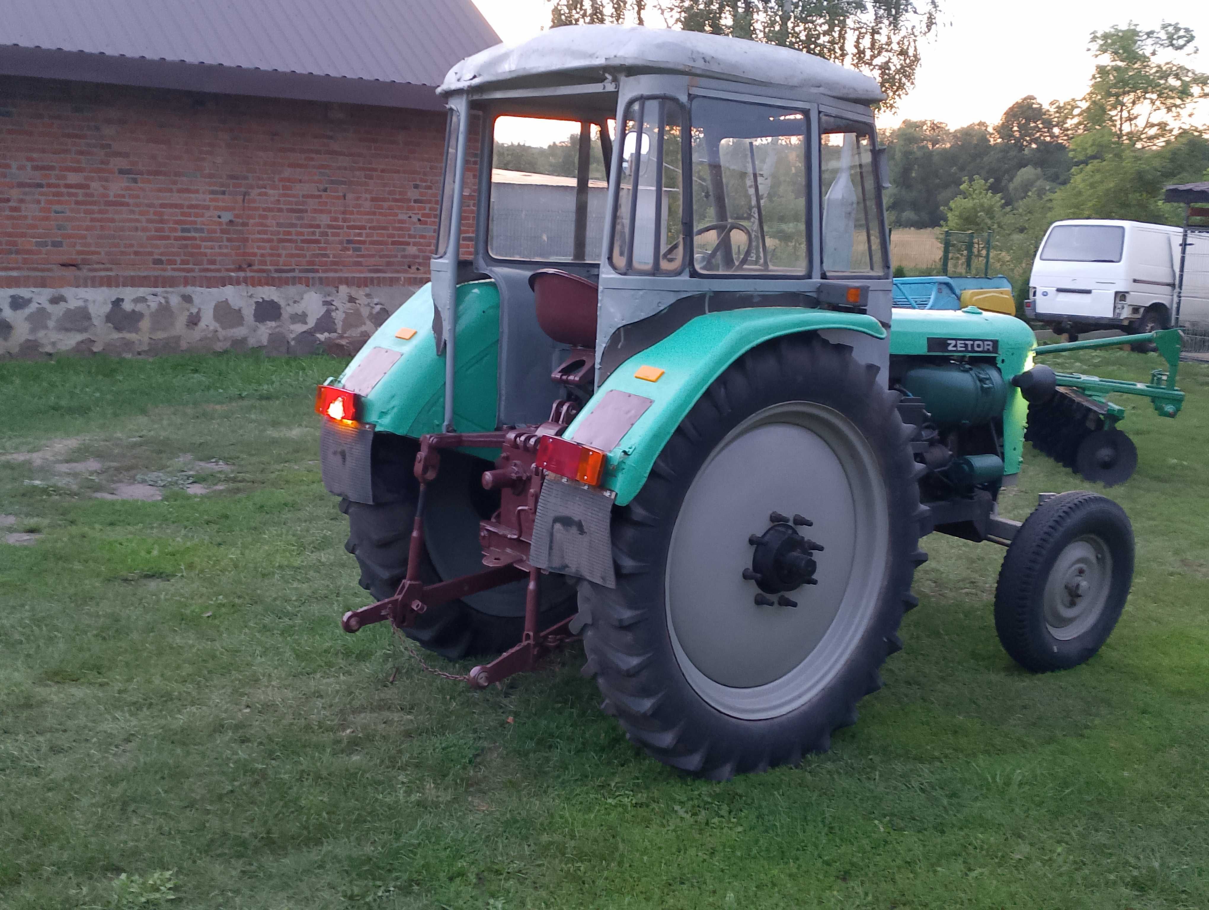Traktor ciągnik zetor