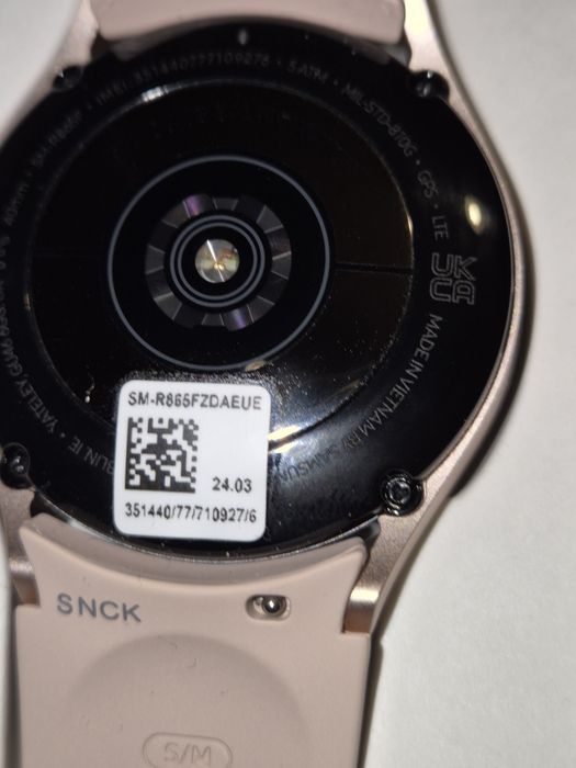 Zegarek Samsung smartwatch 4 LTE,BLUETOOTH, WI-FI, GPS Nowy
