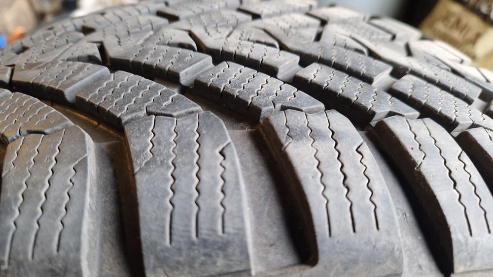 Medallion CST Winter 205/55R16