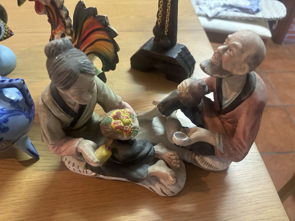 Velharias - figuras de loiça, porcelanas varias