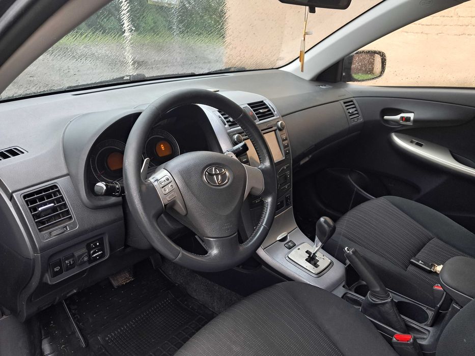 Продам своє авто TAYOTA COROLLA
