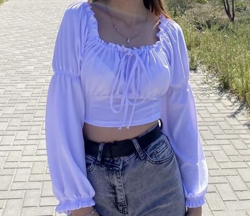 Біла жіноча блузка, розмір 42-44, в ідеальному стані