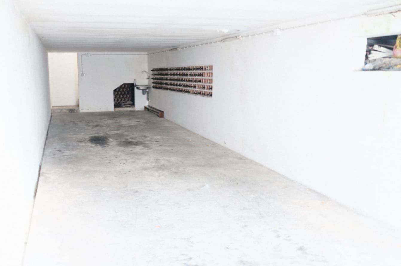 Andar moradia, T3,
 c/ garagem para 3 carros
 Em Nogueira