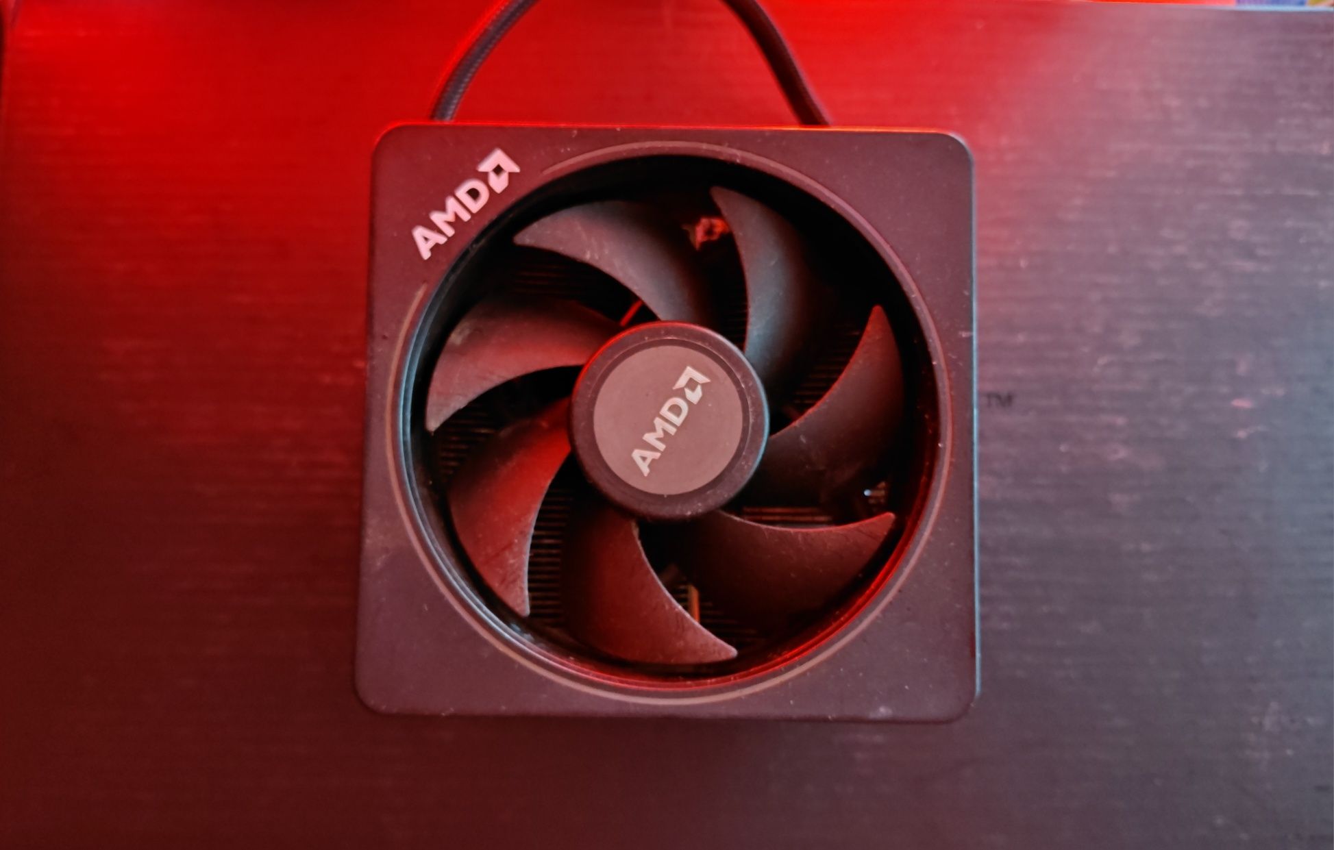 Chłodzenie CPU AMD Wraith Max Cooler am4/5