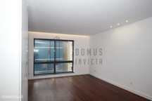 Apartamento T4 à Rotunda da Boavista