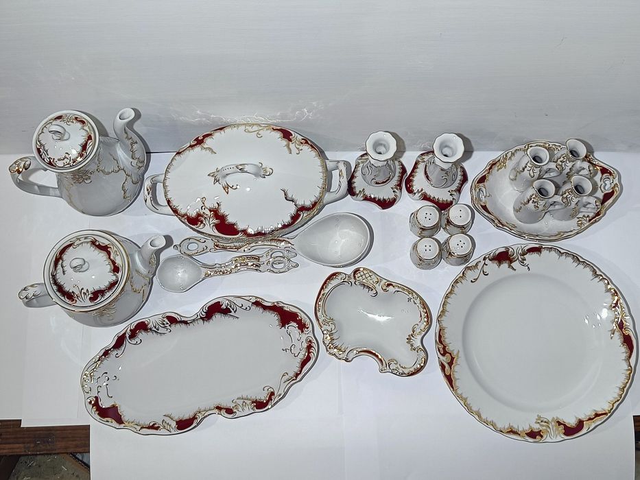Kompletny serwis obiadowy i kawowy Ćmielów Rococo  0040 Purpura 146 el
