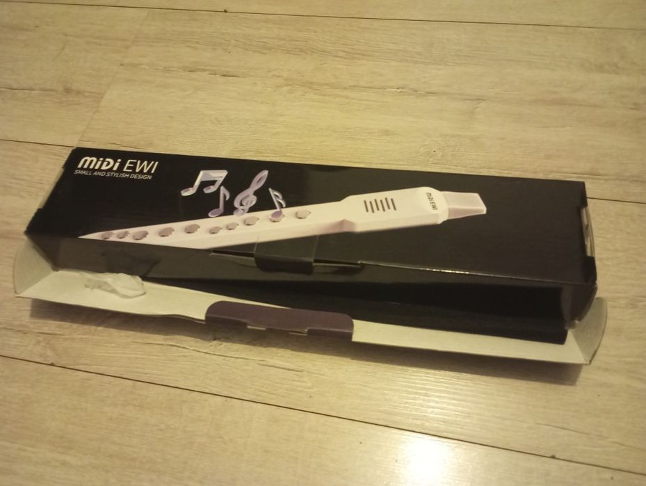 Elektroniczny instrument dęty Midi Ewi