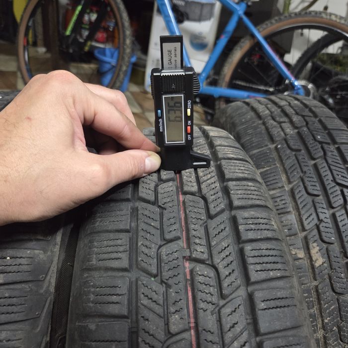 Kola toyota yaris felgi + opony  15 zima