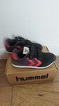 Sneakersy Hummel 32