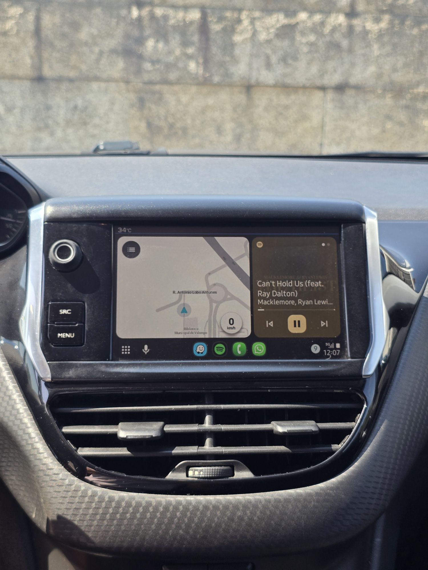 Peugeot 208, 1.2 Pure-Tech Style