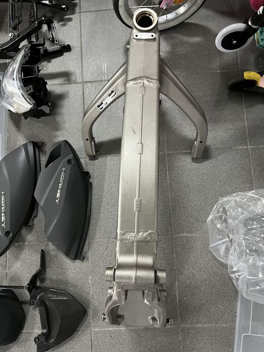 Honda Hornet 2008 a 2012 para peças