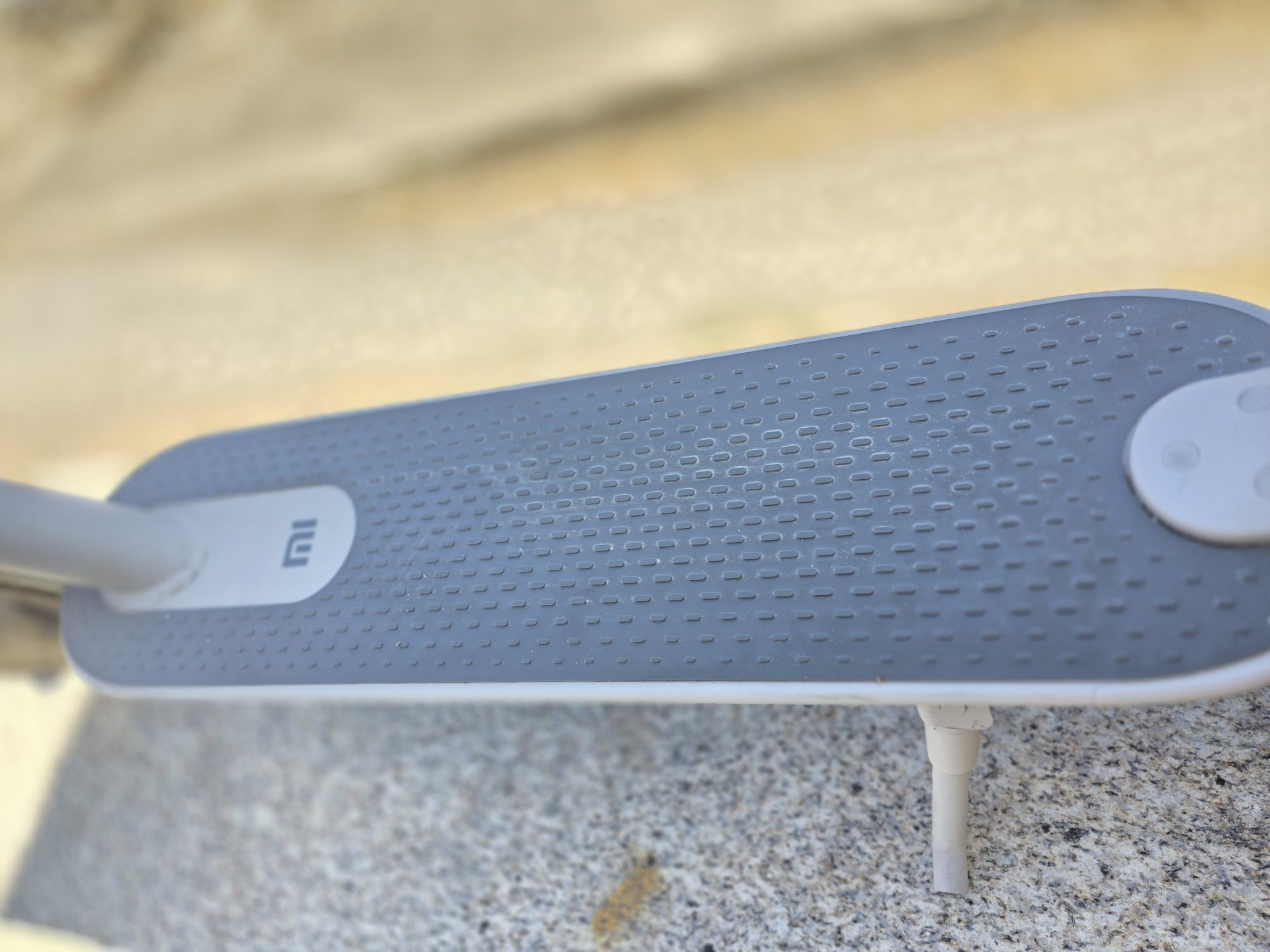 Trotinete Mi Electric Scooter3