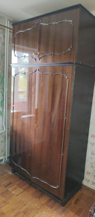 Шкаф с антресолью