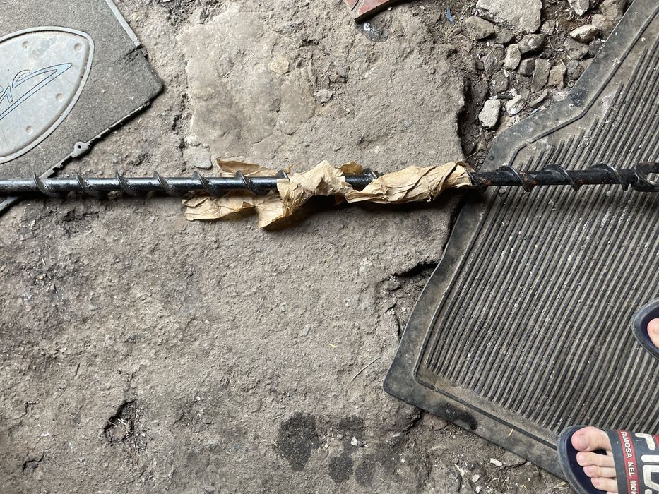 Бур новий 110см