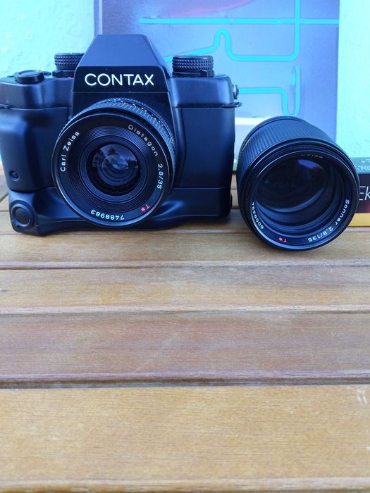 CONTAX ST Camera plus Zeiss T* Optics 35/135 - Novo/New !