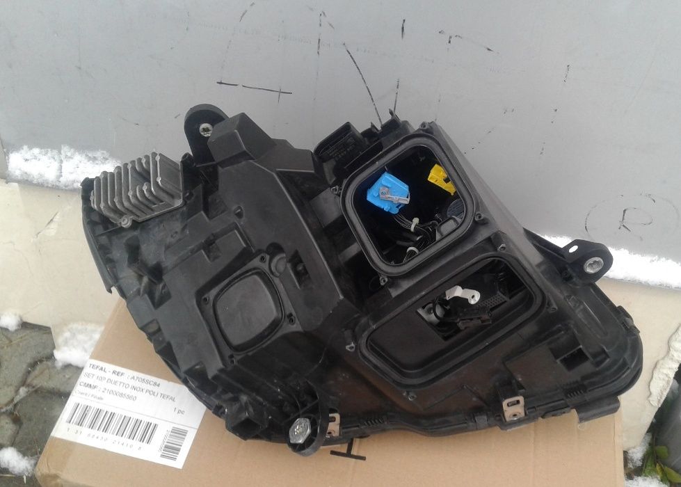 Lampa Lewa Przednia Lewy Przód Mercedes C Klasa A205 W205 LED ILS Syst
