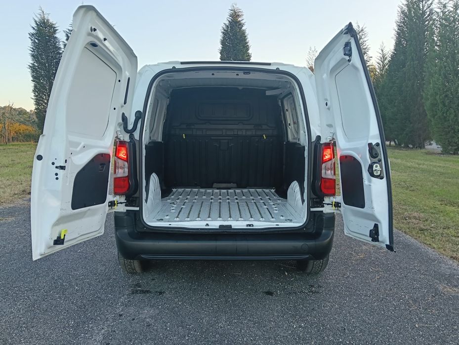 Citroen Berlingo 1.5 hdi  3 Lugares 2020