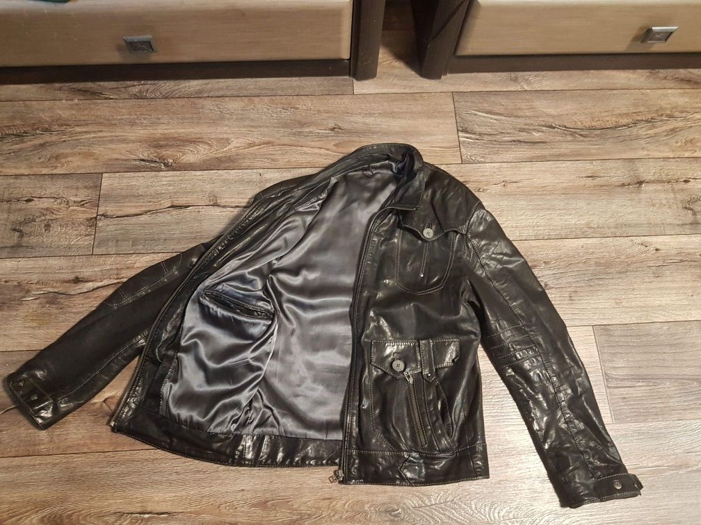 Кожанка, RobertoCavalli  униснкс. р. 50 / 180