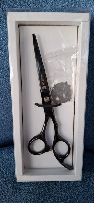 Sprzedam Nożyczki fryzjerskie Alpha 6.0