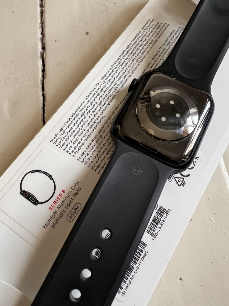 Szary Apple Watch 8 45mm Sport GSM