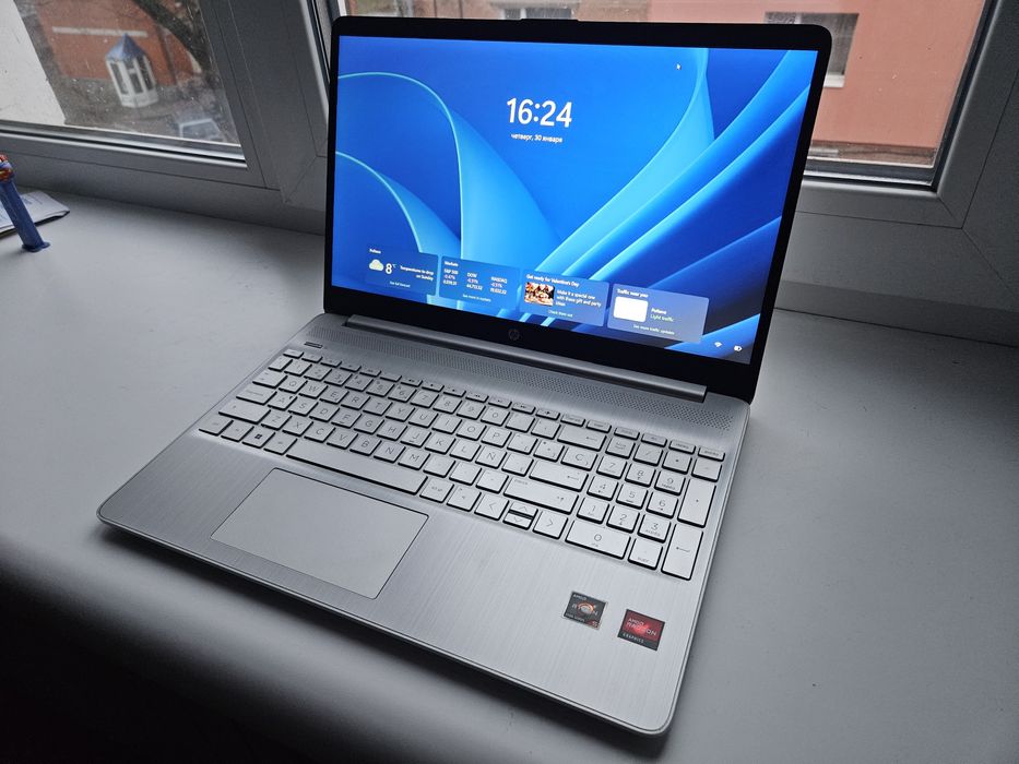 Ноутбук HP 15s-eq2003NS Ryzen 5500U 12GB RAM 512 SSD Vega 7