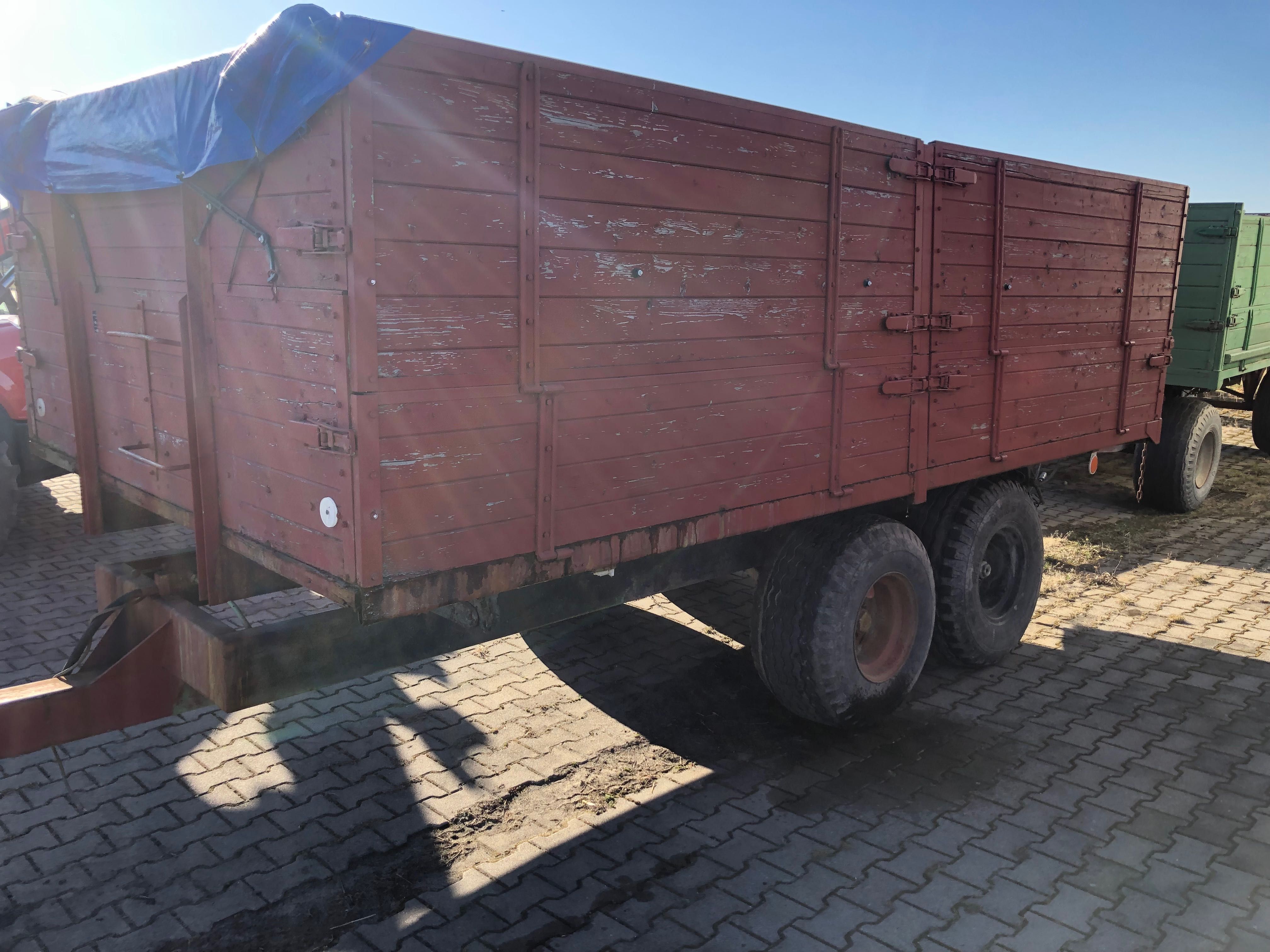 Przyczepy  zbożowe komplet 2szt tandem 10 ton 2 osie 8t ZAREJESTROWANE