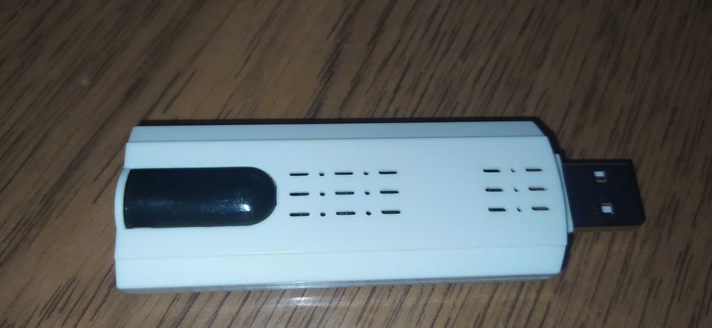 ТВ TV тюнер DVB-Т/T2/C+FM+DAB Astrometa USB адаптер-свисток