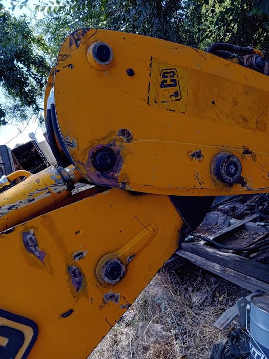 Продам екскаватор навантажувач JCB 3CX