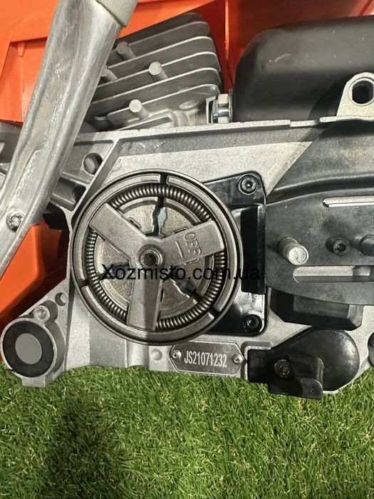 Бензопила Husqvarna 365 — професійний інструмент для важких завдань