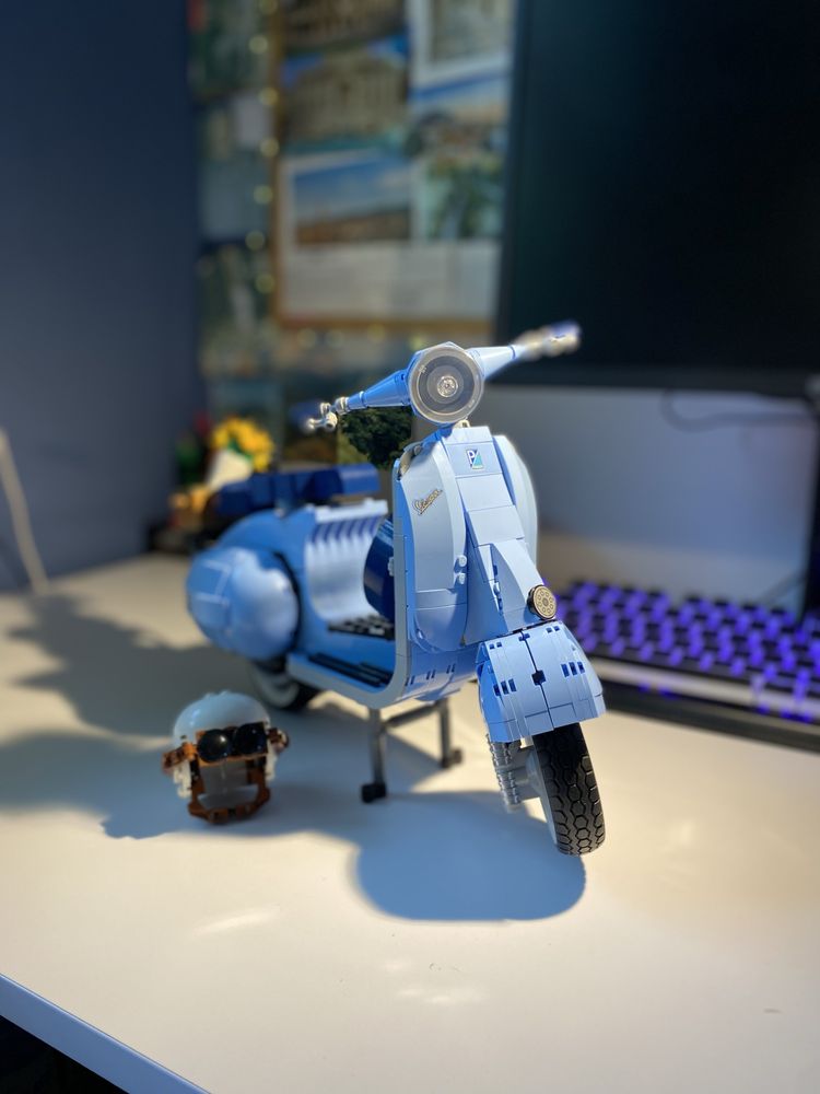 Zestaw Lego Icons Vespa 10298