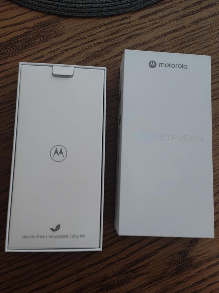 Sprzedam nowy telefon Motorola Edge 5G 60 Fusion