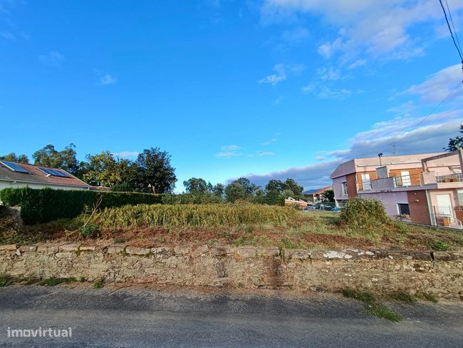 Terreno para Construção - Cabanelas, Vila Verde