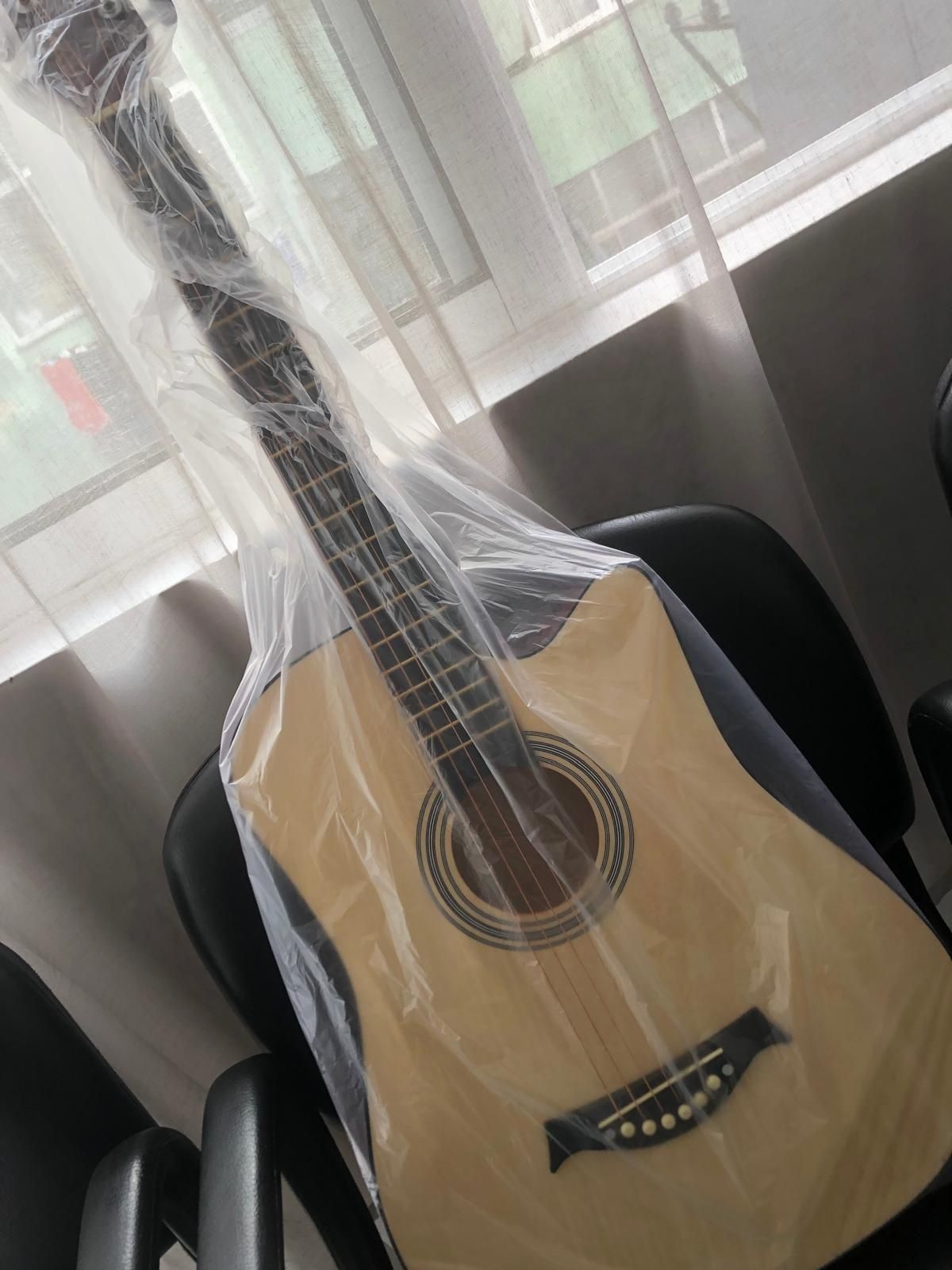 Violão 38 Polegadas - Novo com Capa , Capotraste, Paleta,  Afinado