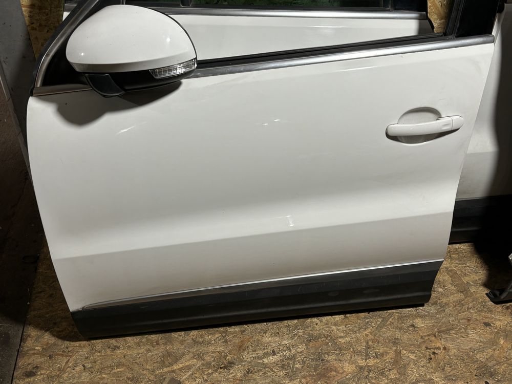 Двери дверь двері VW Tiguan тигуан цвет LB9A